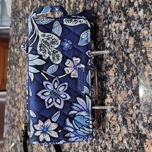 Vera Bradley RFID small crossbody